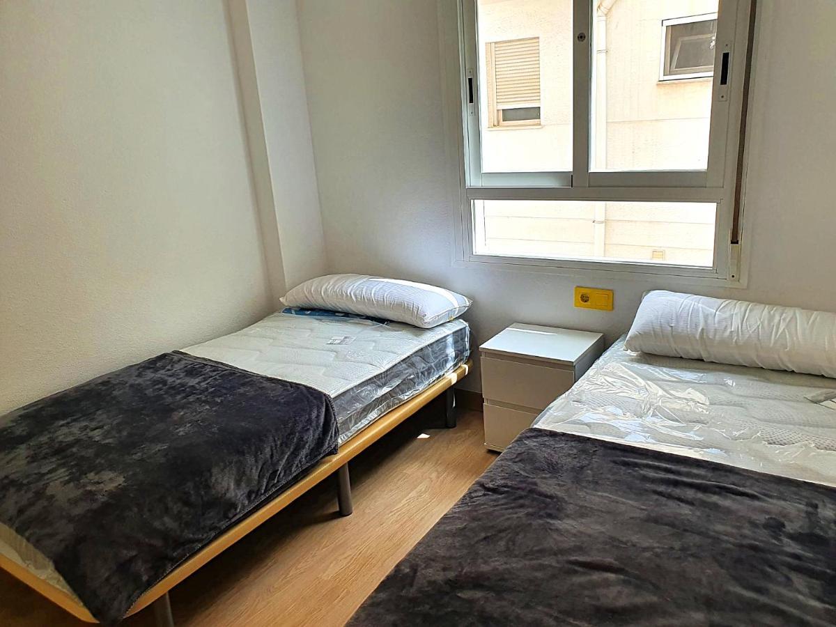Newly Renovated Two Bedrooms Apartment In Villa Marina Benidorm Exteriör bild